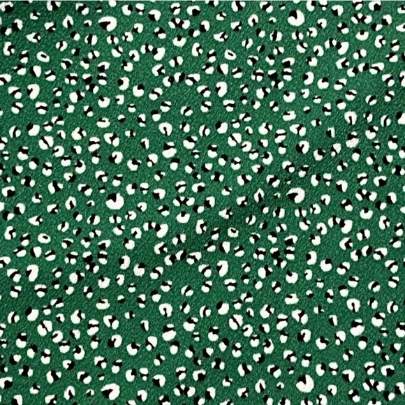 Adrianna Papell Green Women's Top with Flutter Sleeves. EUC!! - Picture 5 of 5